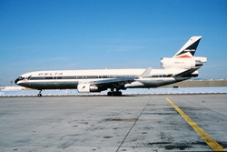 N803DE